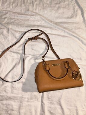 Small Michael kors bag, brown